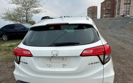 Honda Vezel, 2021 год, 2 400 000 рублей, 7 фотография