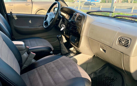 KIA Sportage IV рестайлинг, 2006 год, 600 000 рублей, 14 фотография