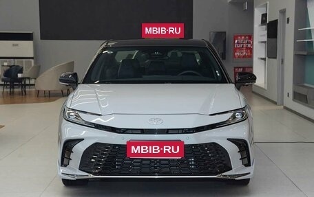 Toyota Camry, 2026 год, 5 500 000 рублей, 4 фотография