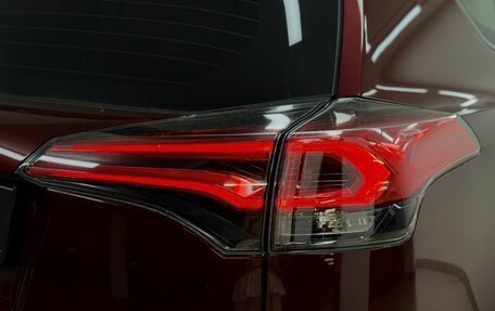 Toyota RAV4, 2018 год, 2 198 000 рублей, 10 фотография