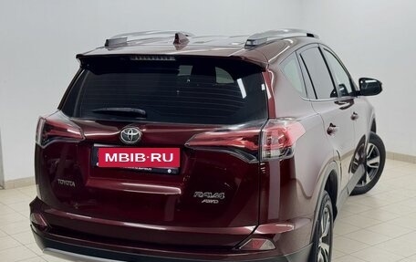 Toyota RAV4, 2018 год, 2 198 000 рублей, 9 фотография