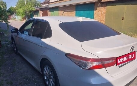 Toyota Camry, 2018 год, 3 490 000 рублей, 8 фотография
