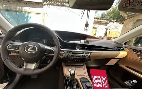 Lexus ES VII, 2017 год, 3 300 000 рублей, 10 фотография