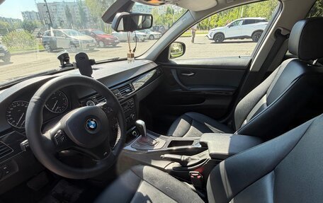 BMW 3 серия, 2011 год, 750 000 рублей, 15 фотография