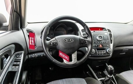 KIA cee'd I рестайлинг, 2010 год, 768 000 рублей, 14 фотография