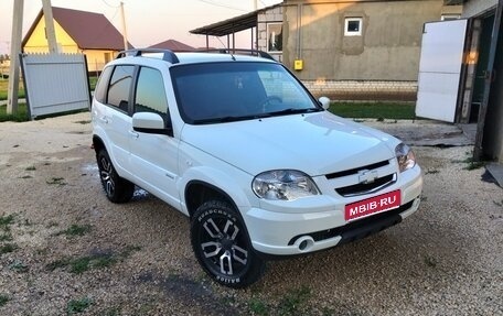 Chevrolet Niva I рестайлинг, 2013 год, 698 000 рублей, 1 фотография