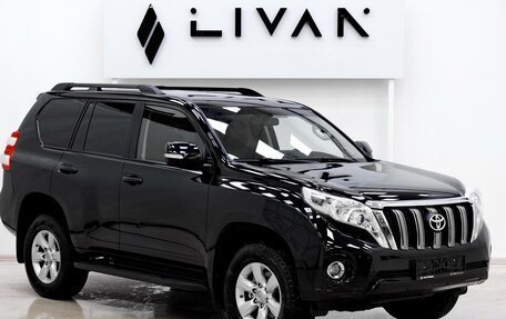 Toyota Land Cruiser Prado 150 рестайлинг 2, 2015 год, 3 035 000 рублей, 1 фотография
