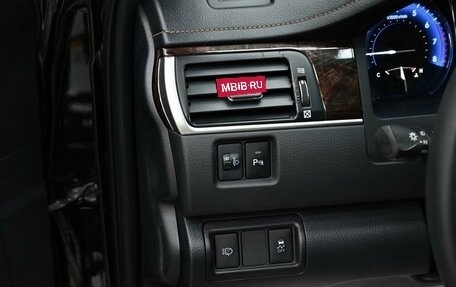 Toyota Camry, 2017 год, 1 825 000 рублей, 13 фотография