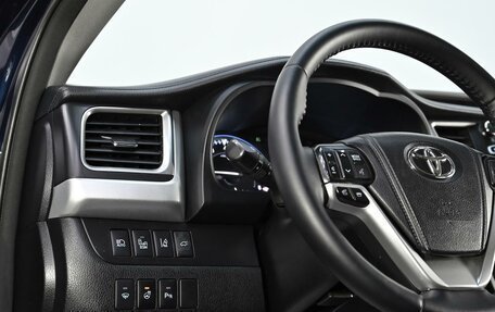 Toyota Highlander III, 2014 год, 2 335 000 рублей, 8 фотография