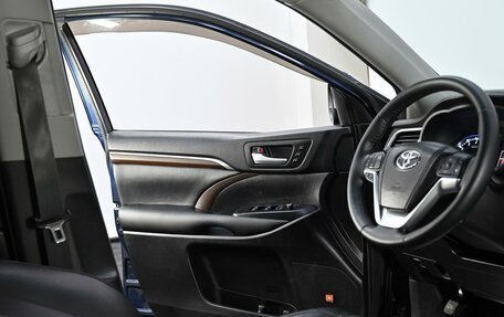 Toyota Highlander III, 2014 год, 2 335 000 рублей, 14 фотография