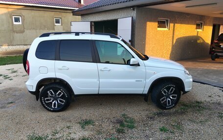 Chevrolet Niva I рестайлинг, 2013 год, 698 000 рублей, 3 фотография