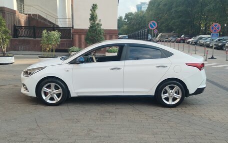 Hyundai Solaris II рестайлинг, 2018 год, 780 000 рублей, 10 фотография
