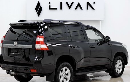 Toyota Land Cruiser Prado 150 рестайлинг 2, 2015 год, 3 035 000 рублей, 2 фотография