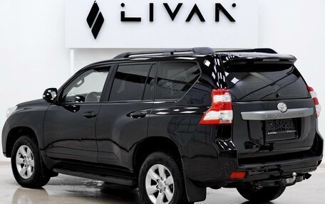 Toyota Land Cruiser Prado 150 рестайлинг 2, 2015 год, 3 035 000 рублей, 4 фотография