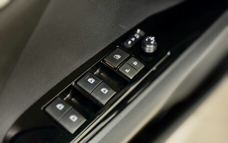 Toyota Camry, 2019 год, 2 720 000 рублей, 16 фотография