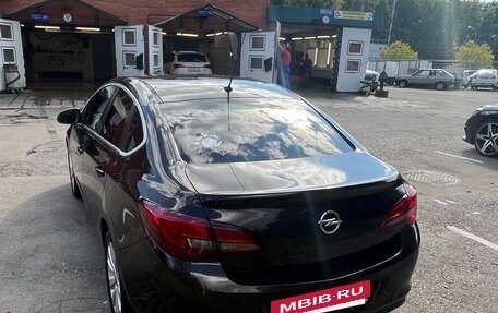 Opel Astra J, 2014 год, 800 000 рублей, 4 фотография
