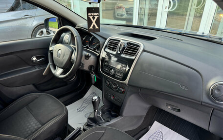 Renault Logan II, 2017 год, 699 000 рублей, 10 фотография