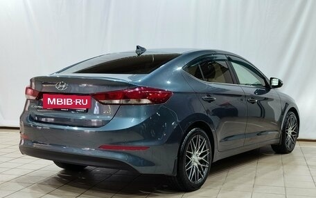 Hyundai Elantra VI рестайлинг, 2018 год, 1 300 000 рублей, 5 фотография