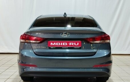 Hyundai Elantra VI рестайлинг, 2018 год, 1 300 000 рублей, 6 фотография