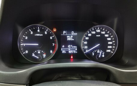 Hyundai Elantra VI рестайлинг, 2018 год, 1 300 000 рублей, 13 фотография