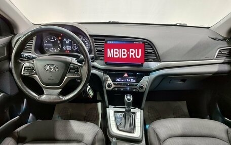 Hyundai Elantra VI рестайлинг, 2018 год, 1 300 000 рублей, 15 фотография