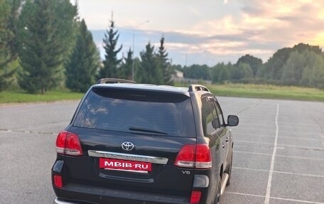 Toyota Land Cruiser 200, 2008 год, 2 790 000 рублей, 6 фотография