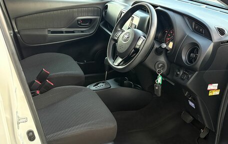 Toyota Vitz, 2019 год, 1 400 000 рублей, 17 фотография