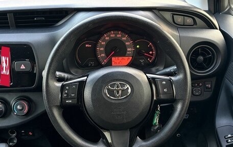 Toyota Vitz, 2019 год, 1 400 000 рублей, 10 фотография