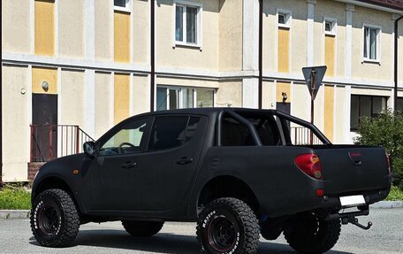 Mitsubishi L200 IV рестайлинг, 2008 год, 1 850 000 рублей, 2 фотография