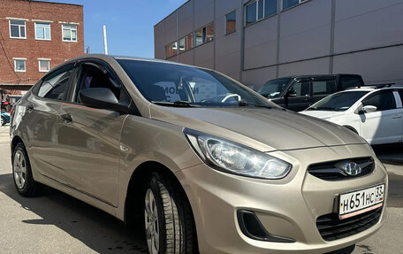 Hyundai Solaris II рестайлинг, 2013 год, 845 000 рублей, 1 фотография
