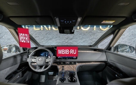 Lexus LM, 2026 год, 18 990 000 рублей, 9 фотография