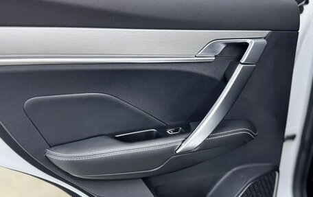 Geely Coolray I, 2022 год, 1 690 000 рублей, 16 фотография