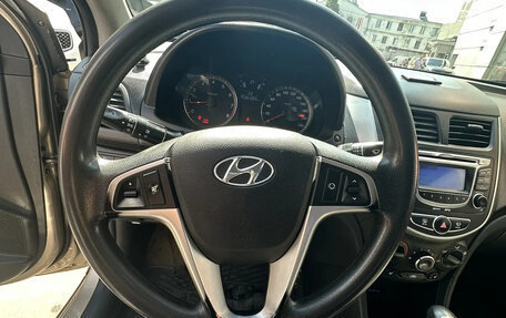 Hyundai Solaris II рестайлинг, 2013 год, 845 000 рублей, 20 фотография