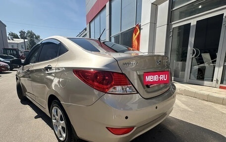 Hyundai Solaris II рестайлинг, 2013 год, 845 000 рублей, 13 фотография