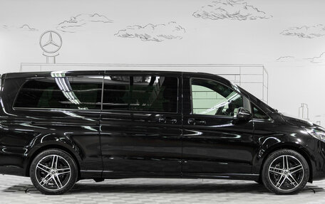 Mercedes-Benz V-Класс, 2024 год, 15 700 000 рублей, 2 фотография