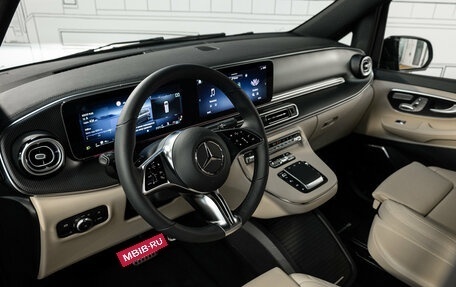 Mercedes-Benz V-Класс, 2024 год, 15 700 000 рублей, 16 фотография