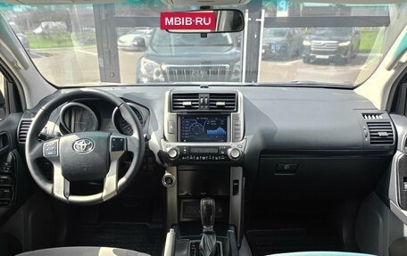 Toyota Land Cruiser Prado 150 рестайлинг 2, 2010 год, 2 423 000 рублей, 8 фотография