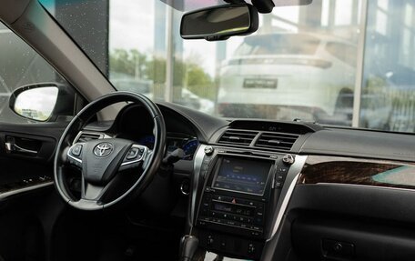 Toyota Camry, 2015 год, 2 200 000 рублей, 10 фотография