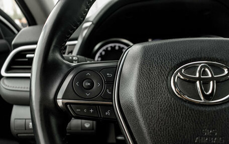 Toyota Camry, 2021 год, 2 990 000 рублей, 15 фотография