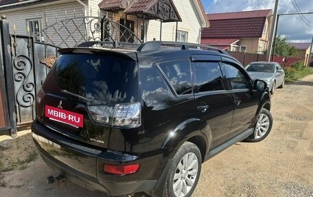 Mitsubishi Outlander III рестайлинг 3, 2010 год, 1 150 000 рублей, 4 фотография