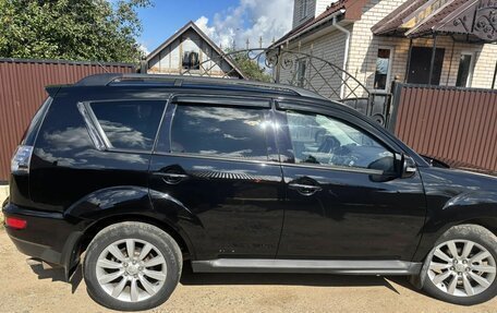 Mitsubishi Outlander III рестайлинг 3, 2010 год, 1 150 000 рублей, 14 фотография