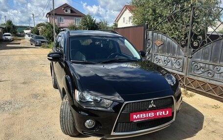 Mitsubishi Outlander III рестайлинг 3, 2010 год, 1 150 000 рублей, 13 фотография