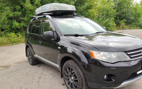 Mitsubishi Outlander III рестайлинг 3, 2007 год, 900 000 рублей, 2 фотография