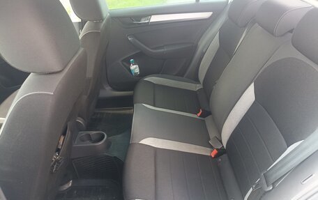 Skoda Rapid I, 2018 год, 1 650 000 рублей, 7 фотография