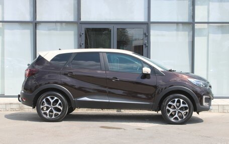 Renault Kaptur I рестайлинг, 2017 год, 1 610 000 рублей, 4 фотография