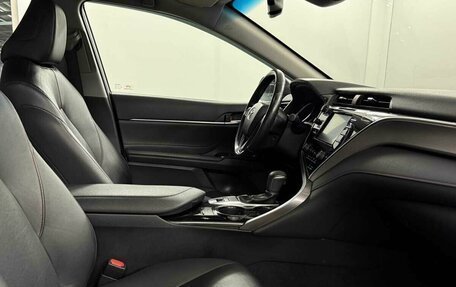 Toyota Camry, 2020 год, 2 740 000 рублей, 13 фотография