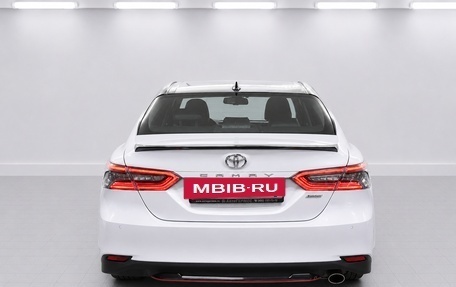 Toyota Camry, 2020 год, 2 740 000 рублей, 3 фотография