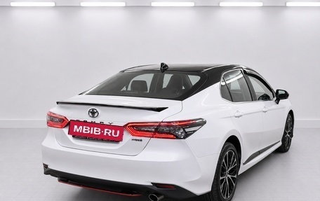 Toyota Camry, 2020 год, 2 740 000 рублей, 4 фотография