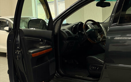 Lexus RX II рестайлинг, 2004 год, 1 597 000 рублей, 15 фотография