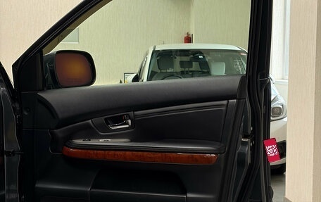 Lexus RX II рестайлинг, 2004 год, 1 597 000 рублей, 33 фотография